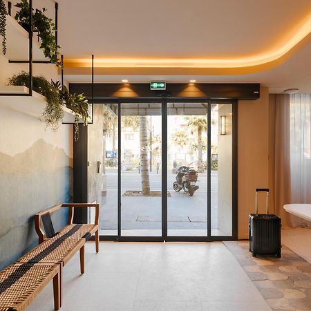Yelo Promenade Powered By Sonder Hotel Ница Екстериор снимка