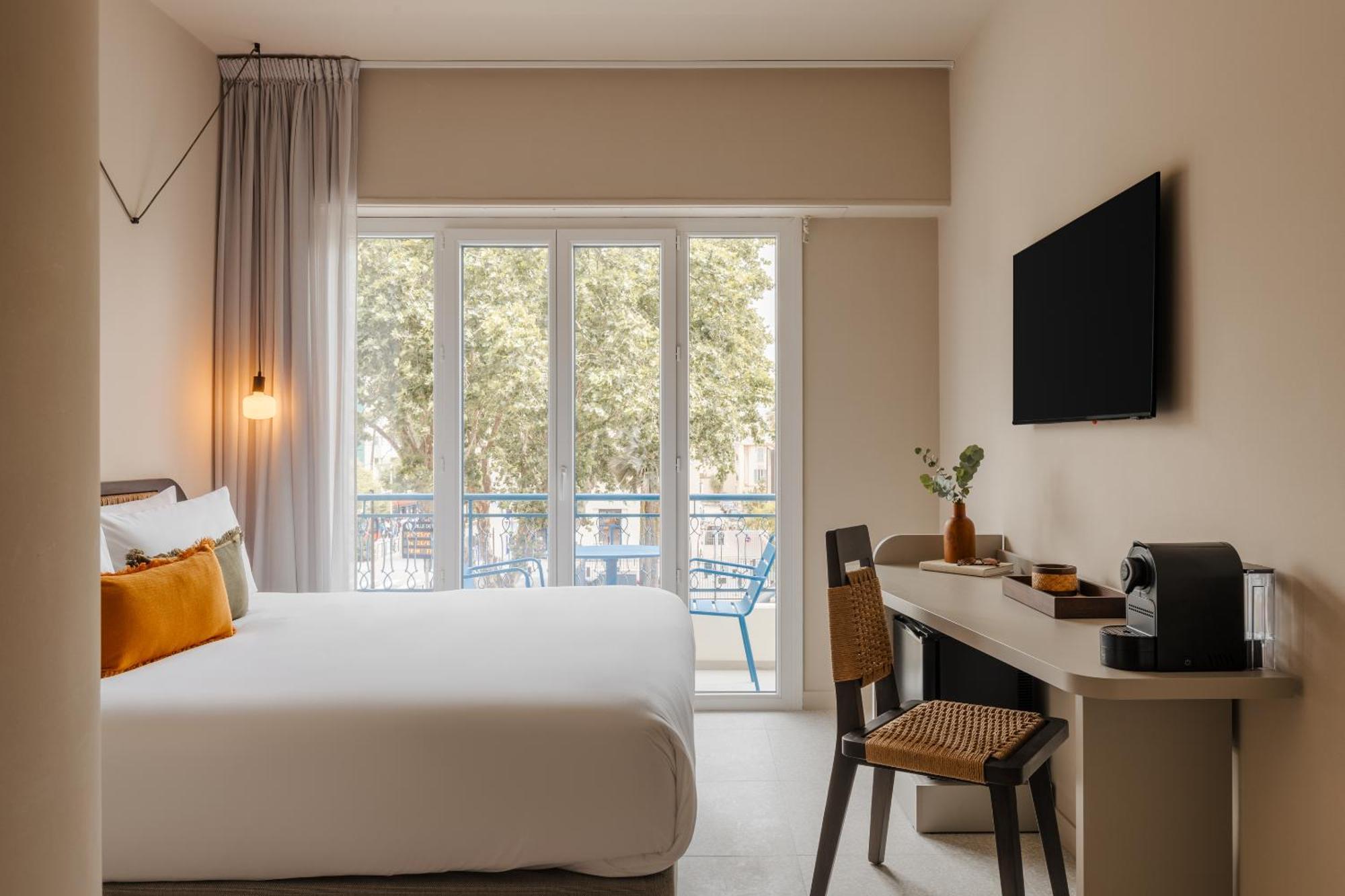 Yelo Promenade Powered By Sonder Hotel Ница Екстериор снимка